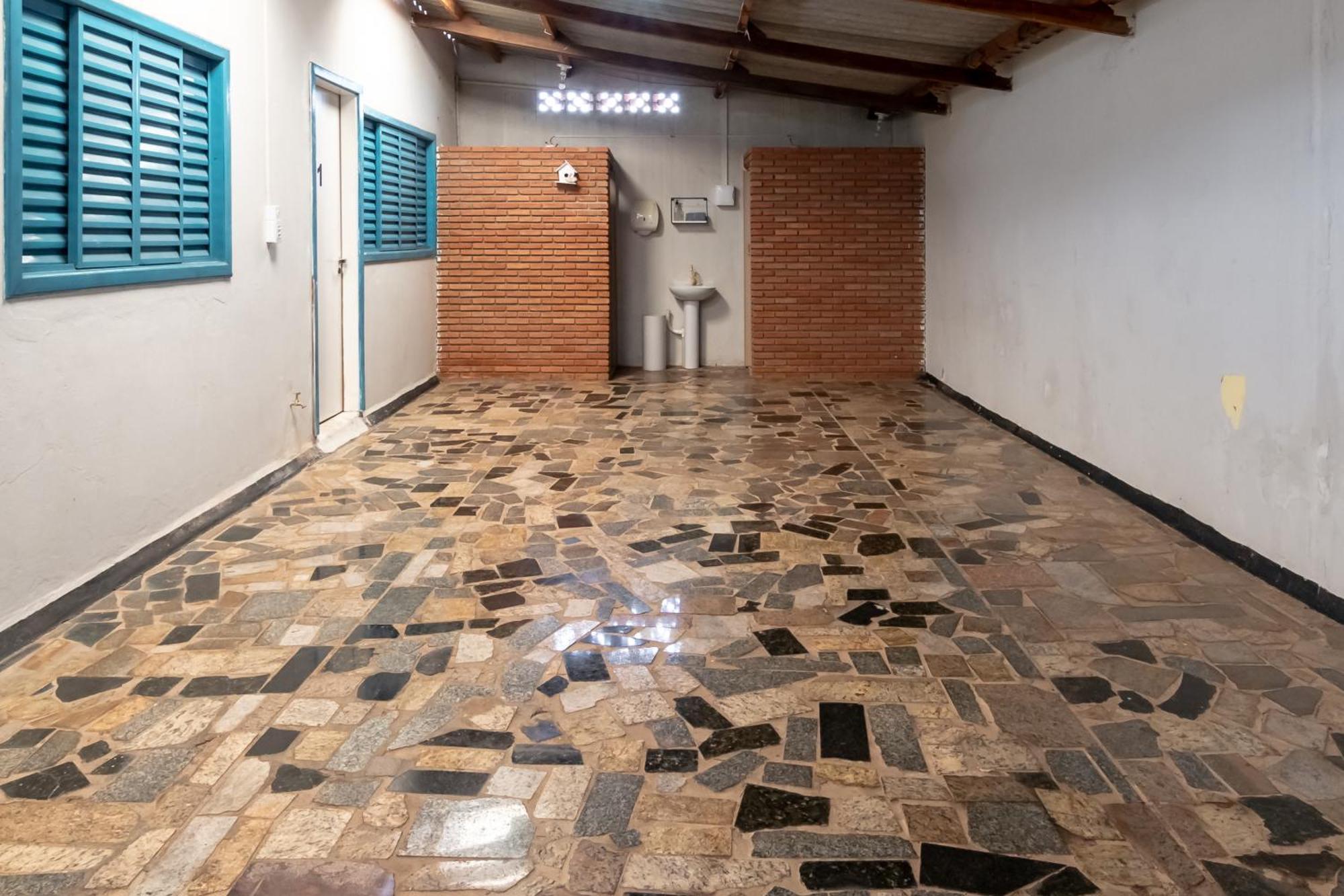 Pousada Roosevelt Quarto 04 - Pousada Central Prox Rodoviaria E Dist Industrial Hotel Uberlândia Екстериор снимка
